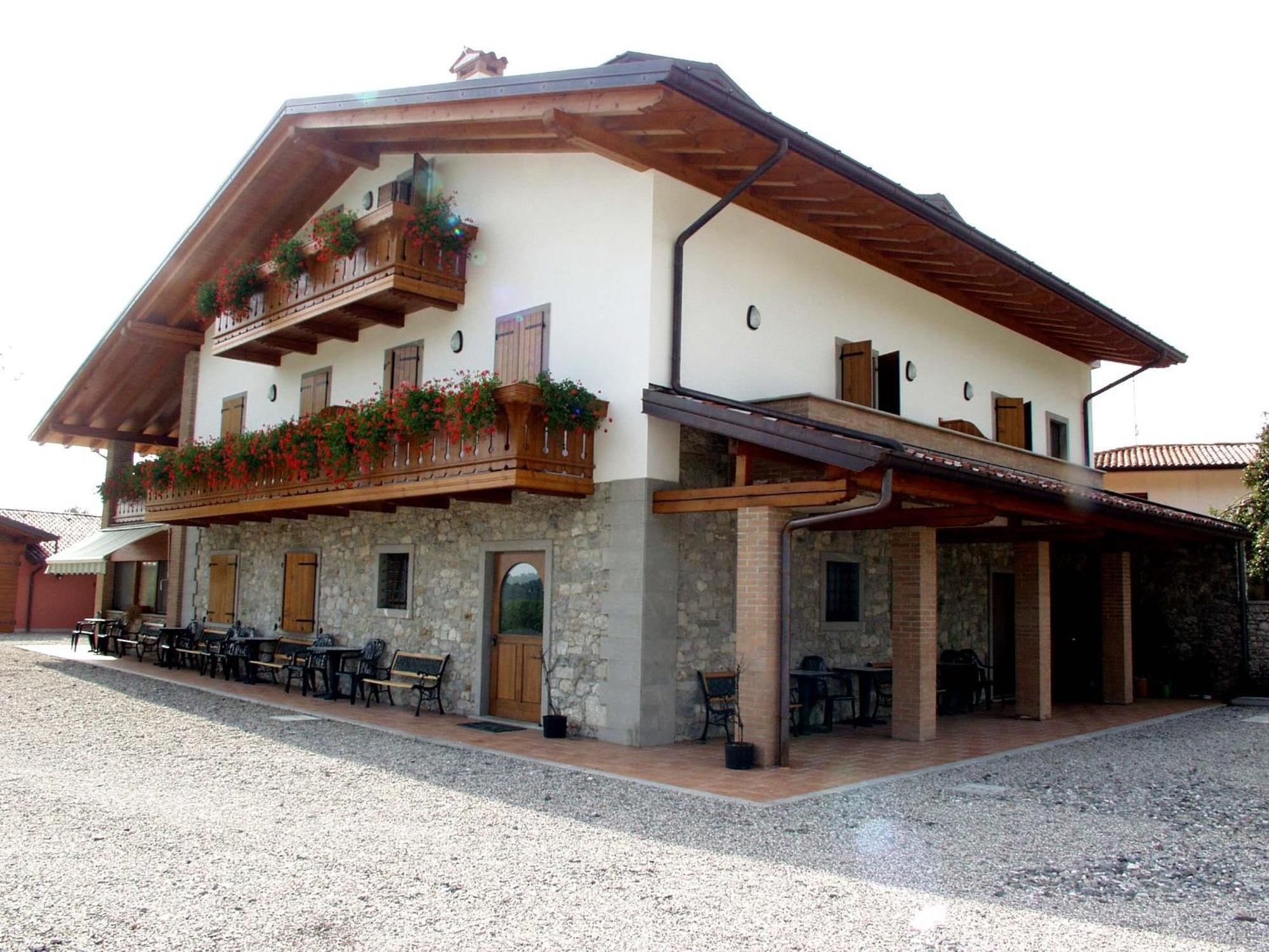 Wine Resort Faedis エクステリア 写真
